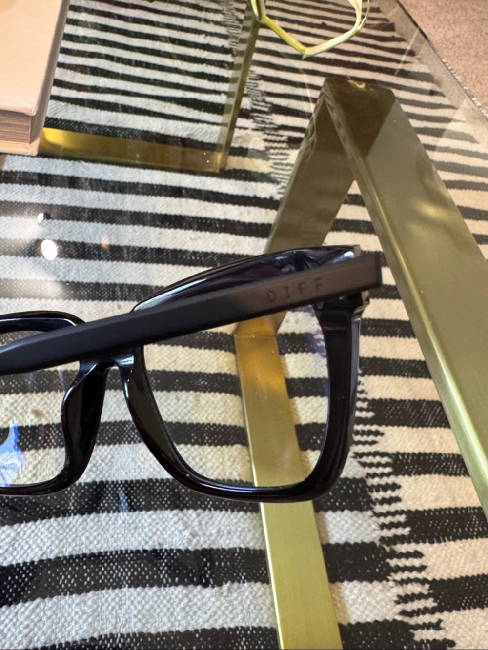 Diff Eyewear Black Cat-Eye blue light lens Glasses - Picture 4 of 4